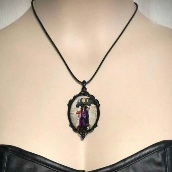 “Maiden, Mother, Crone” Hecate Triple Moon Greek Goddess Magic Cameo Necklace - Picture 4 of 13